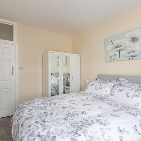 Eden - Family Apartment, Wifi & Parking Blackpool Eksteriør bilde