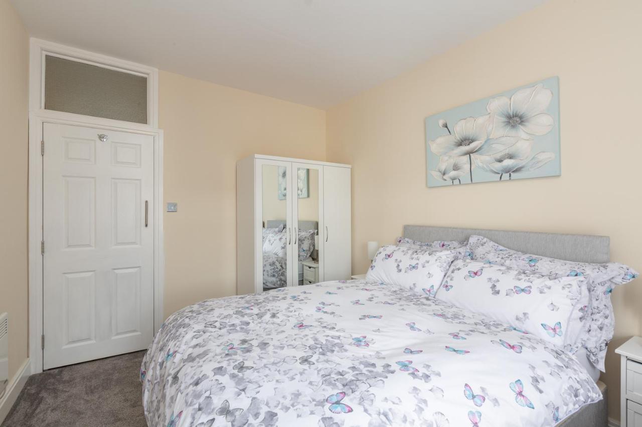 Eden - Family Apartment, Wifi & Parking Blackpool Eksteriør bilde